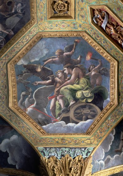 Venus en Cupido in een wagen getrokken door zwanen, plafondcassette uit de Sala di Amore e Psiche, 1528 door Giulio Romano